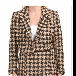 New House of Harlow Blazer 
Blazer